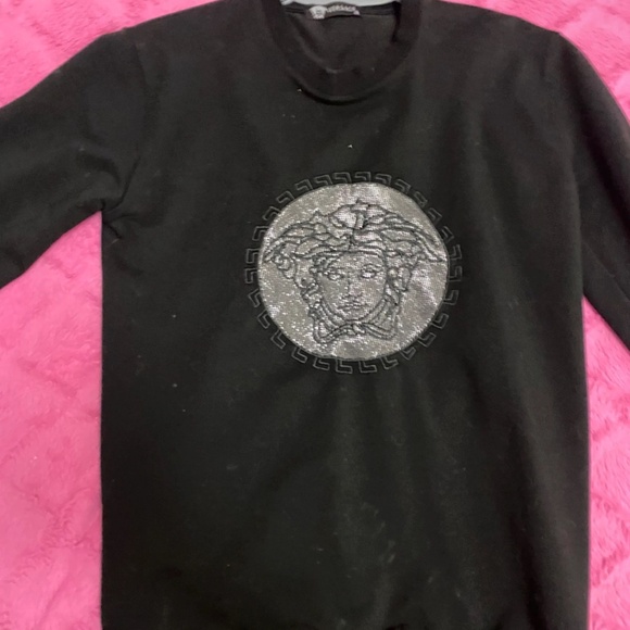 Sweatshirt - Picture 1 of 2